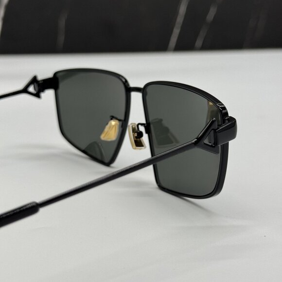NEW BOTTEGA VENETA BV1223S 001 AVIATOR BLACK WOMEN SUNGLASSES BOTTEGA VENETA - Picture 6 of 10
